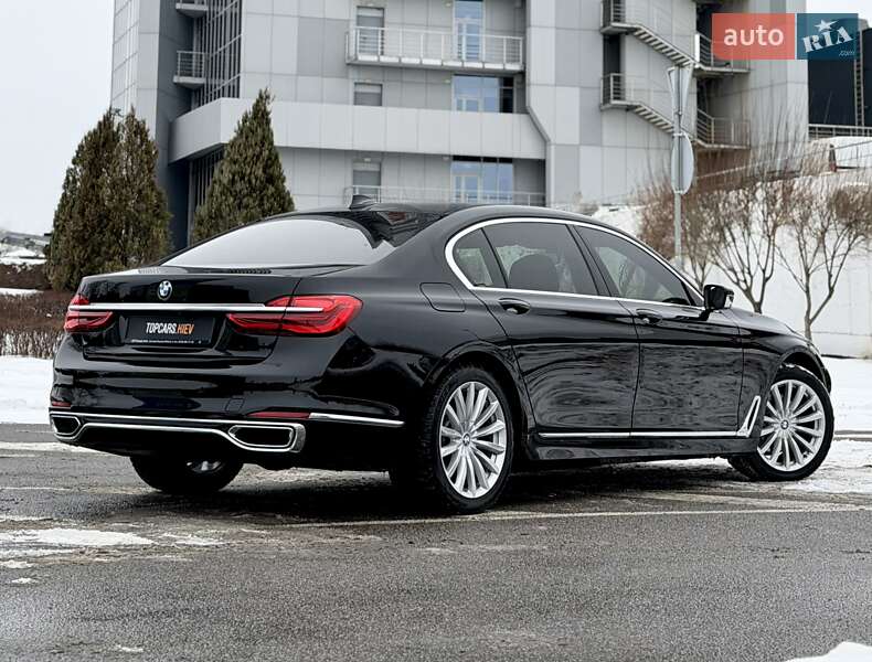 Седан BMW 7 Series 2017 в Киеве