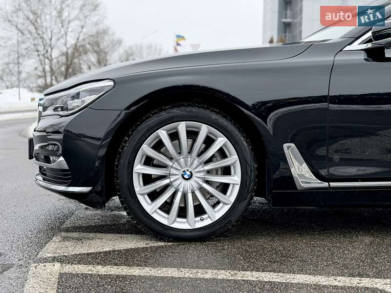 Седан BMW 7 Series 2017 в Киеве