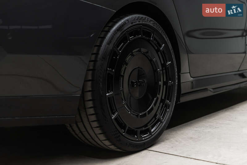 Седан BMW 7 Series 2023 в Мукачево