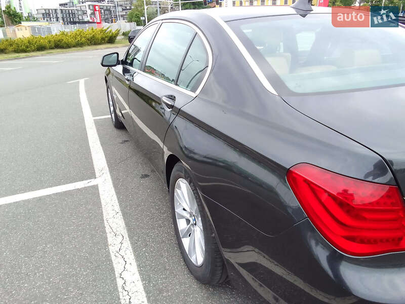 Седан BMW 7 Series 2011 в Киеве