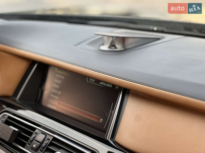 Седан BMW 7 Series 2013 в Тернополе