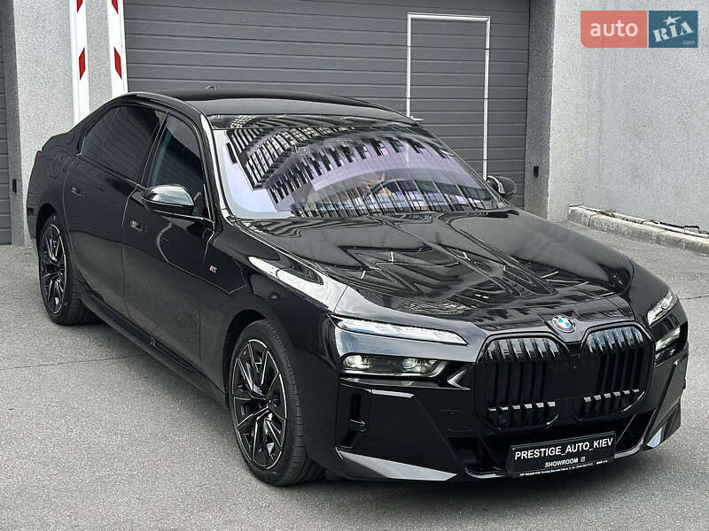 Седан BMW 7 Series 2022 в Киеве