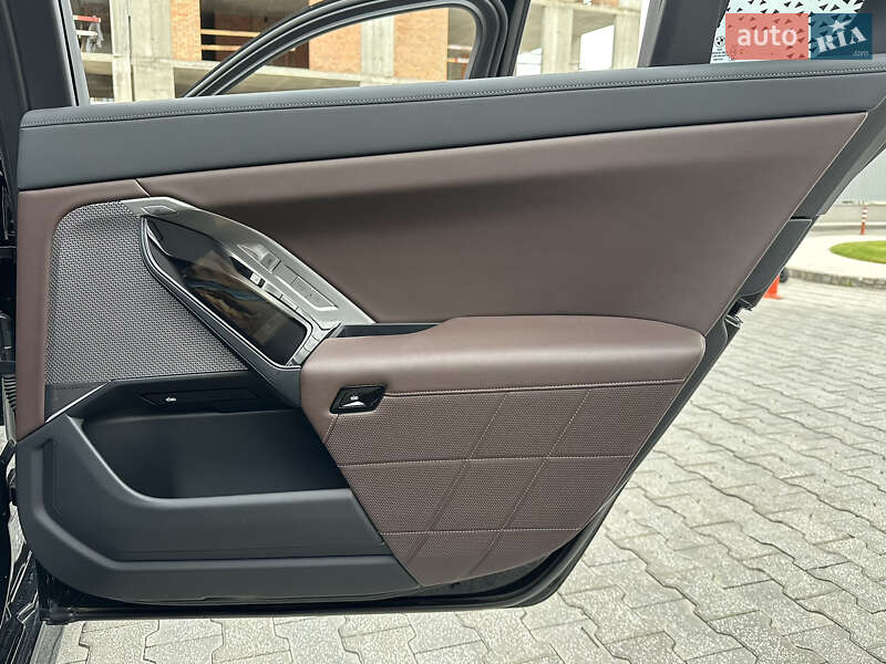 Седан BMW 7 Series 2022 в Киеве