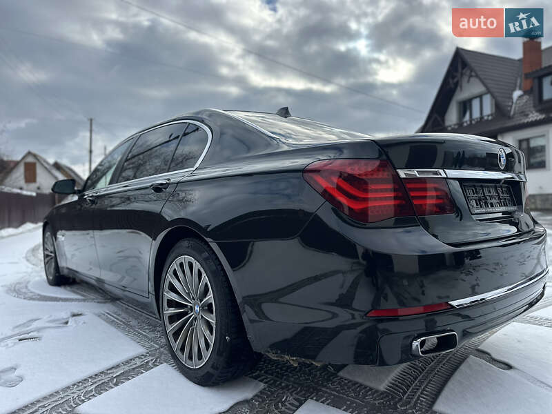 Седан BMW 7 Series 2013 в Владимире