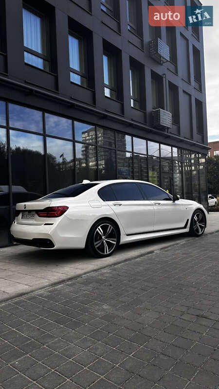 Седан BMW 7 Series 2016 в Львове
