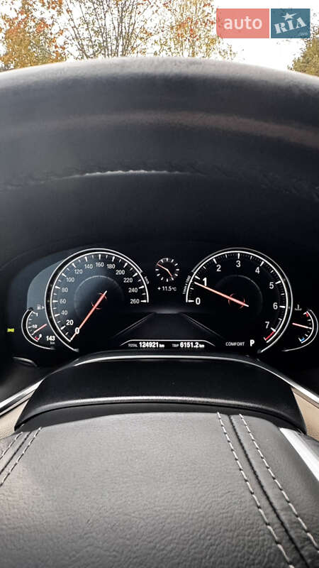 Седан BMW 7 Series 2016 в Львове