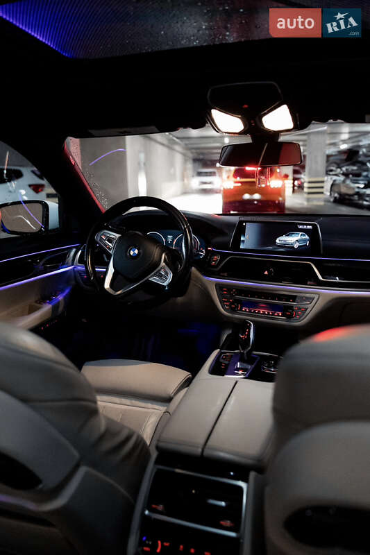 Седан BMW 7 Series 2016 в Львове