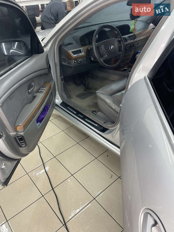 Седан BMW 7 Series 2003 в Киеве