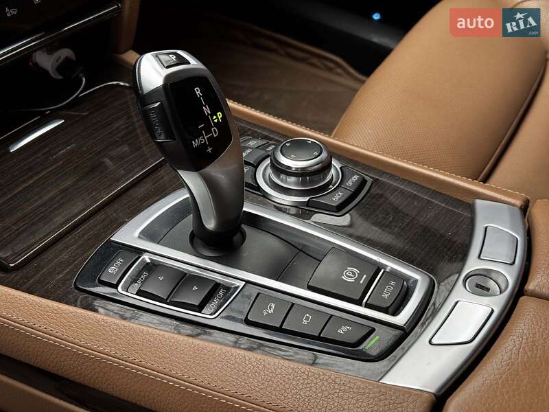 Седан BMW 7 Series 2012 в Киеве