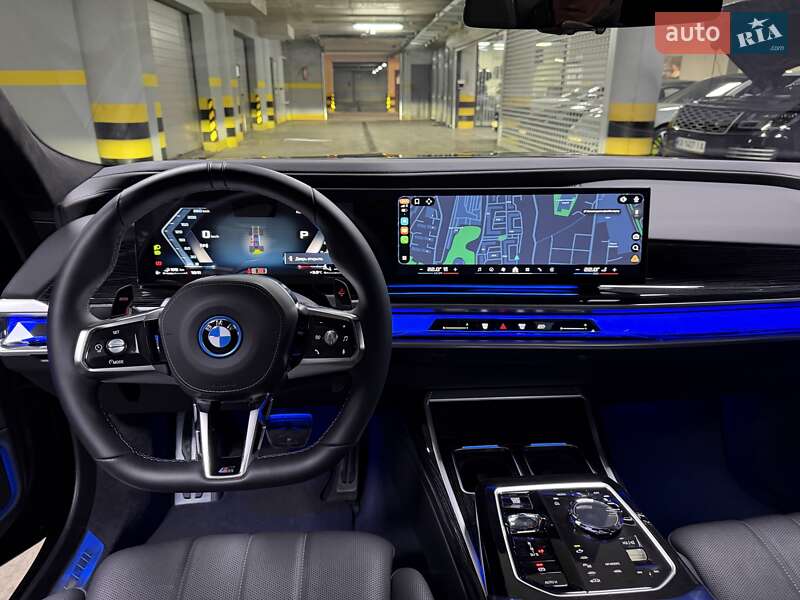 Седан BMW 7 Series 2024 в Киеве