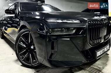 Седан BMW 7 Series 2024 в Киеве