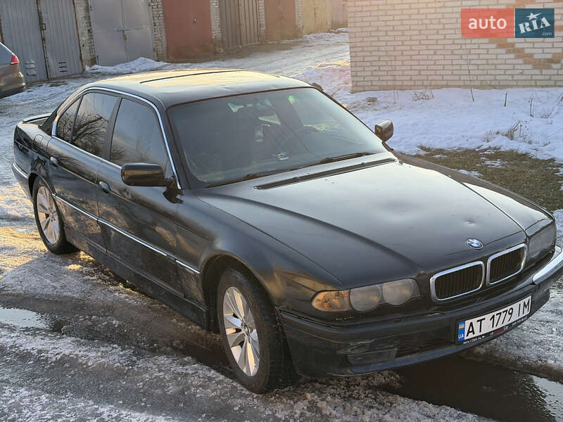Седан BMW 7 Series 2000 в Луцке