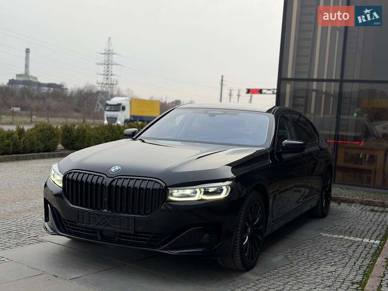 Седан BMW 7 Series 2020 в Мукачево