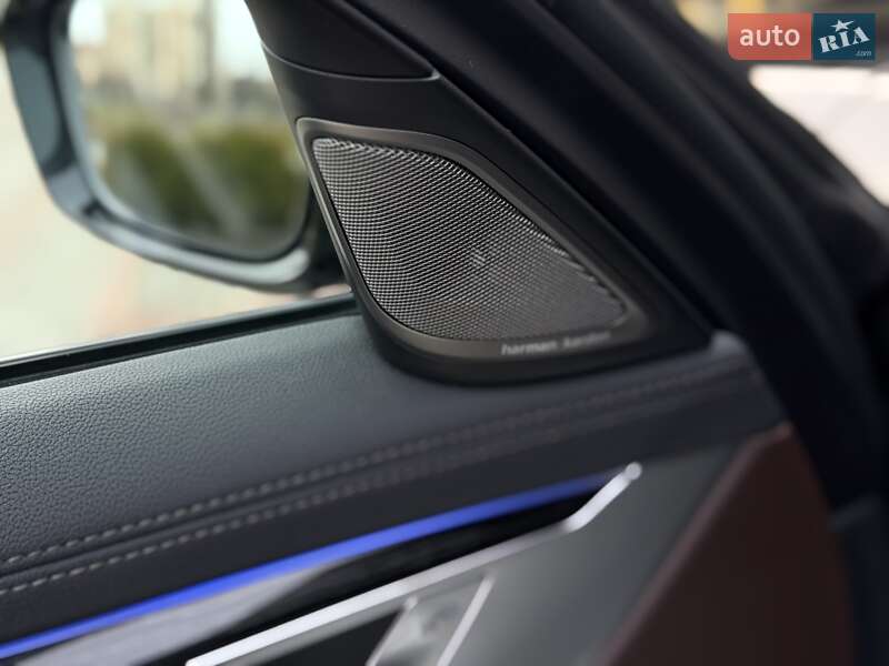 Седан BMW 7 Series 2020 в Мукачево