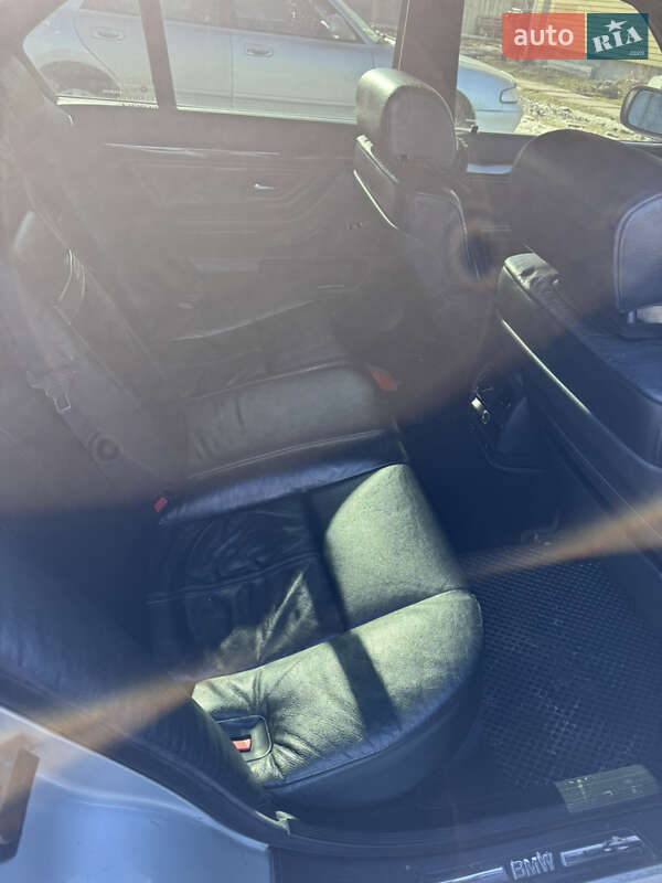 Седан BMW 7 Series 1998 в Броварах