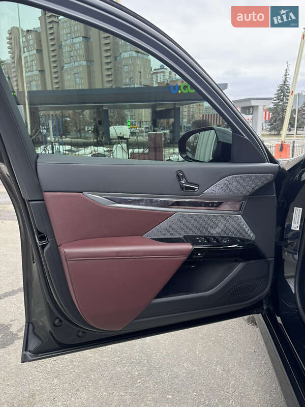 Седан BMW 7 Series 2024 в Харькове