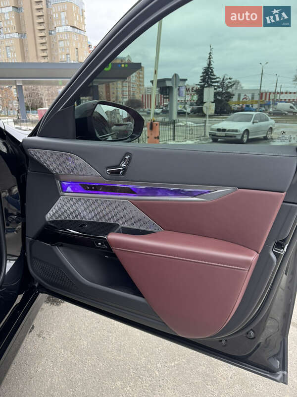 Седан BMW 7 Series 2024 в Харькове