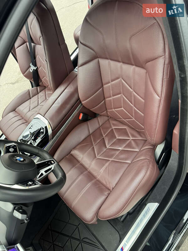 Седан BMW 7 Series 2024 в Харькове