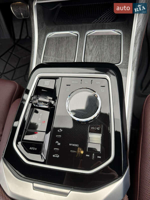 Седан BMW 7 Series 2024 в Харькове