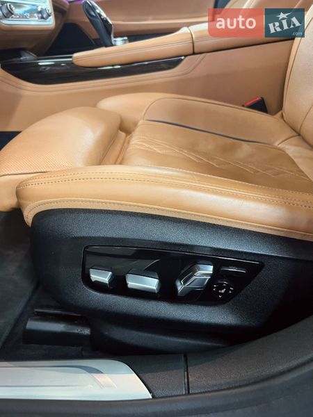Седан BMW 7 Series 2022 в Черновцах