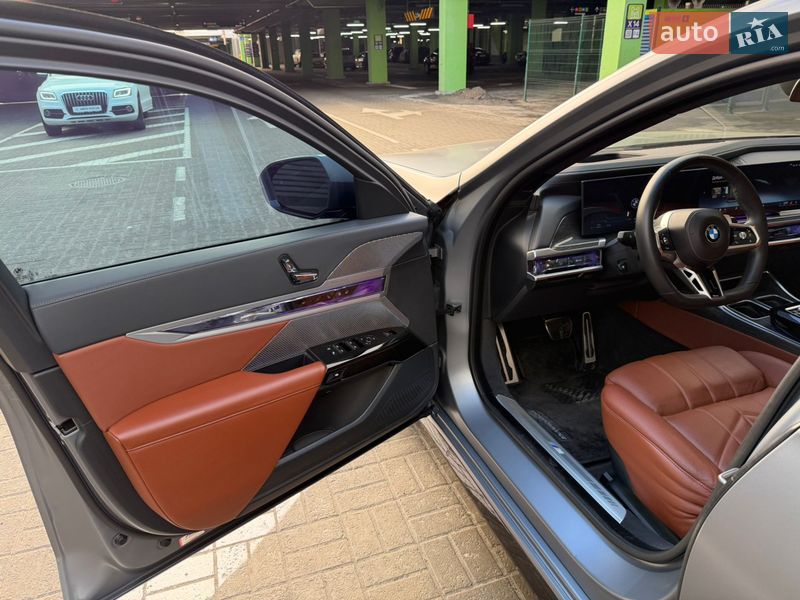 Седан BMW 7 Series 2023 в Киеве фото 9 Седан BMW 7 Series 2023 в Киеве