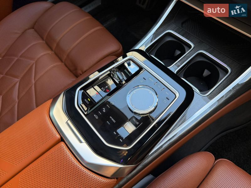 Седан BMW 7 Series 2023 в Киеве фото 15 Седан BMW 7 Series 2023 в Киеве