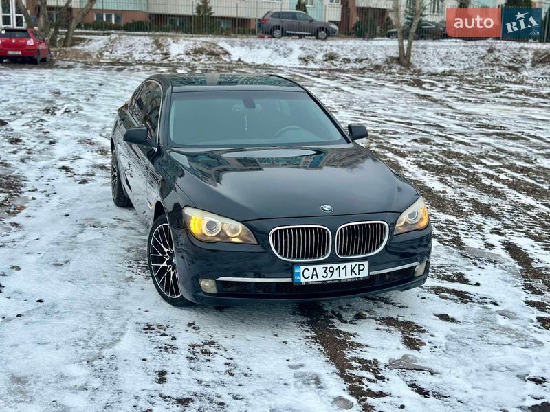 Седан BMW 7 Series 2012 в Смеле