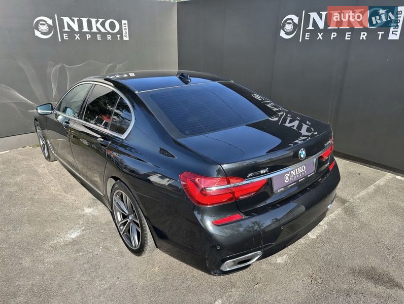 Седан BMW 7 Series 2017 в Львове