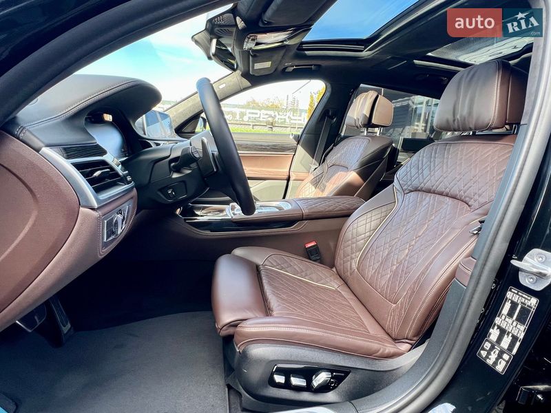 Седан BMW 7 Series 2022 в Киеве