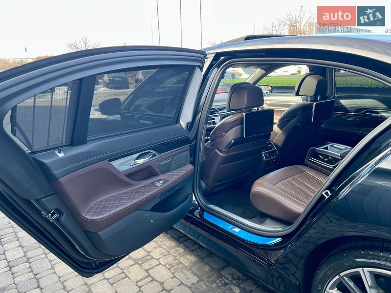 Седан BMW 7 Series 2022 в Киеве