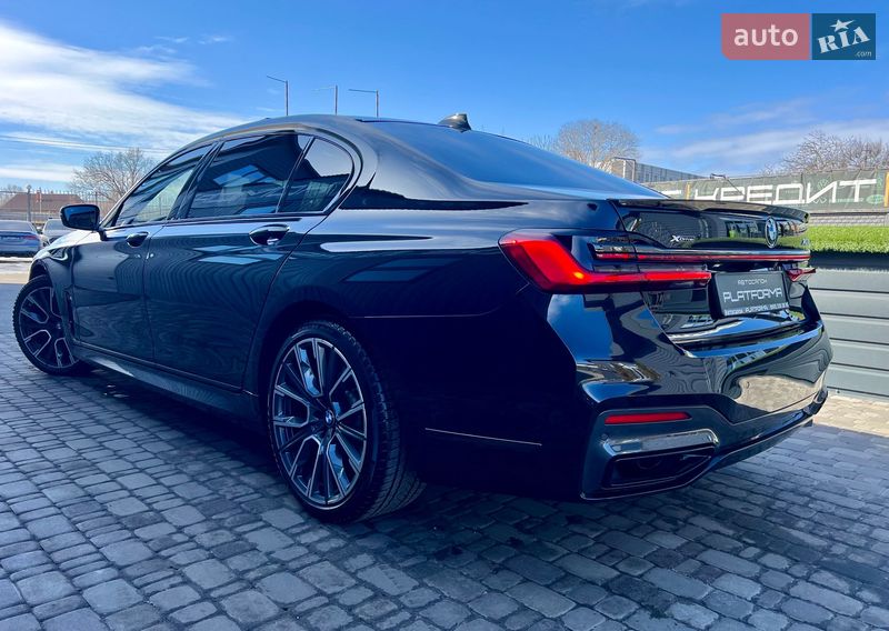 Седан BMW 7 Series 2022 в Киеве
