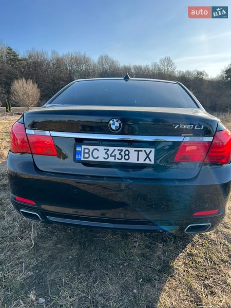 Седан BMW 7 Series 2012 в Львове