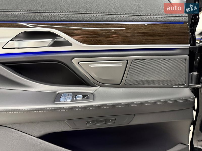 Седан BMW 7 Series 2022 в Киеве