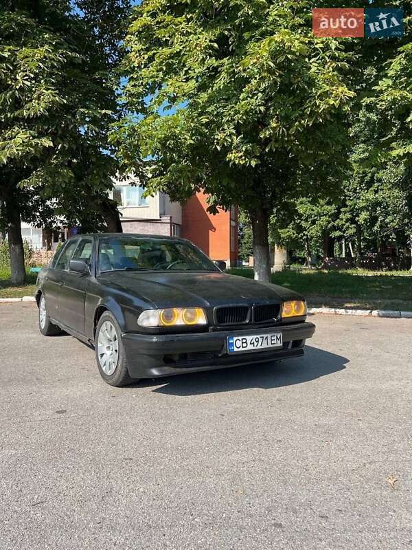 Седан BMW 7 Series 1988 в Чернігові