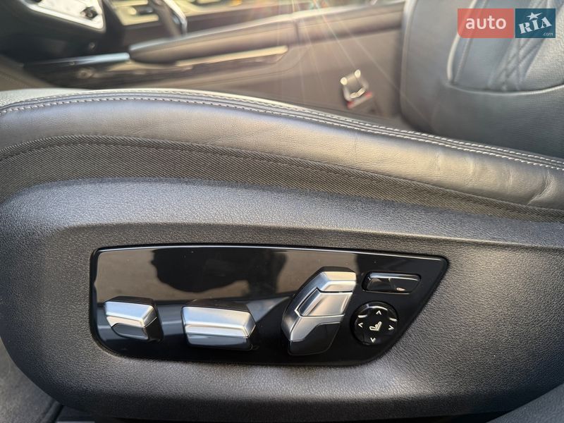 Седан BMW 7 Series 2022 в Дніпрі