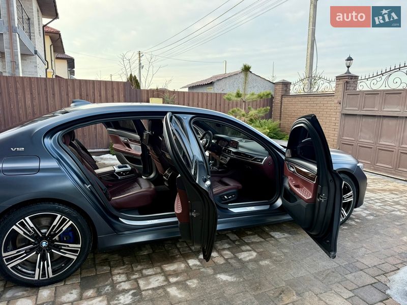 Седан BMW 7 Series 2019 в Киеве