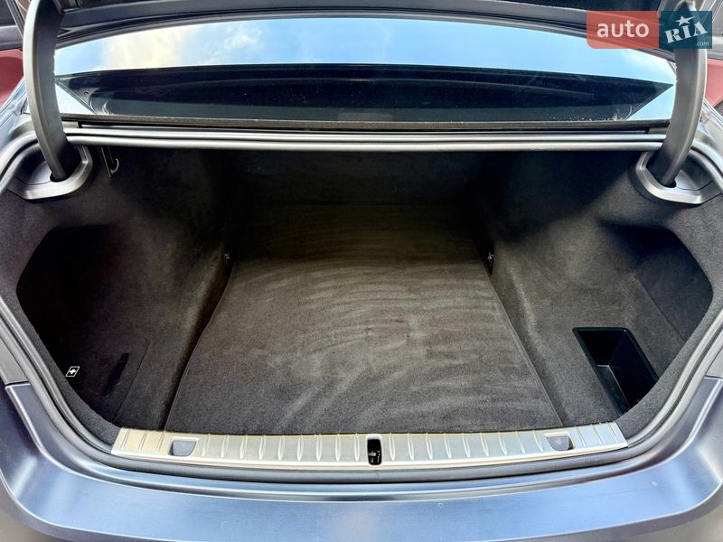 Седан BMW 7 Series 2019 в Киеве