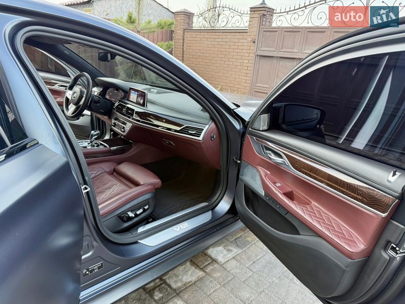 Седан BMW 7 Series 2019 в Киеве