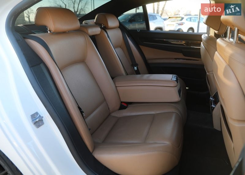 Седан BMW 7 Series 2013 в Харькове