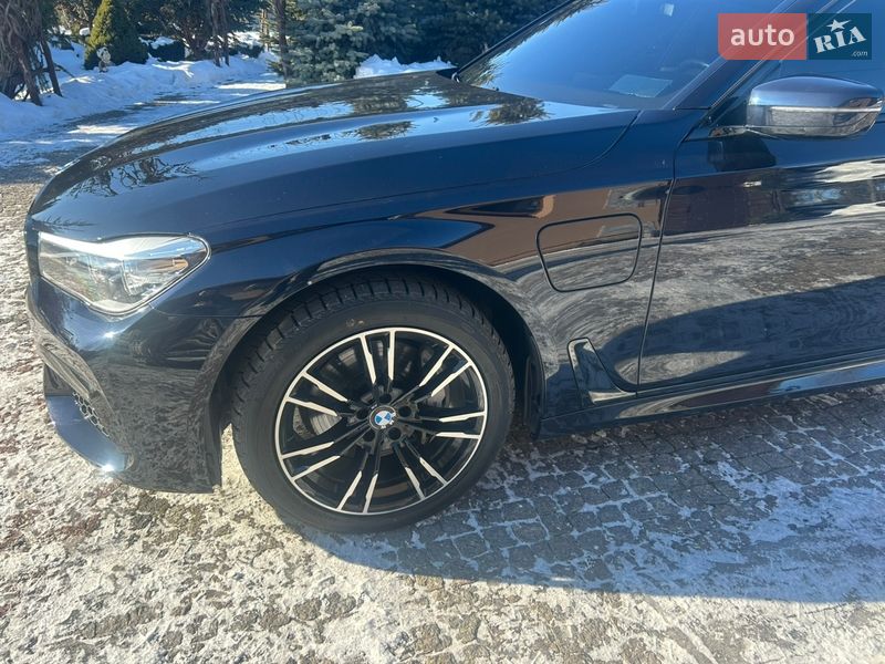 Седан BMW 7 Series 2017 в Владимире