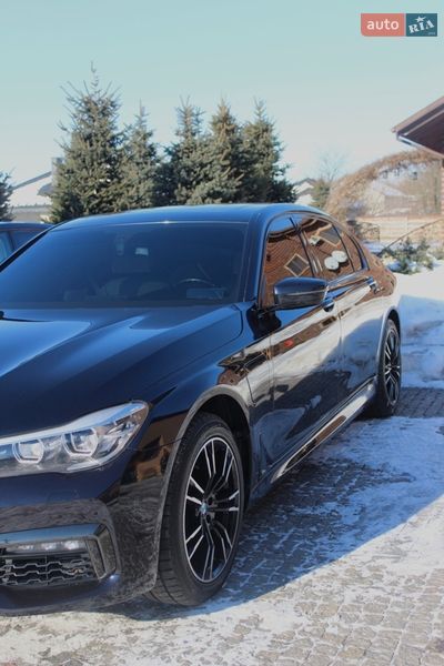 Седан BMW 7 Series 2017 в Владимире