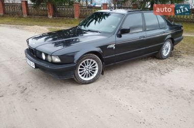 Седан BMW 7 Series 1989 в Кременці