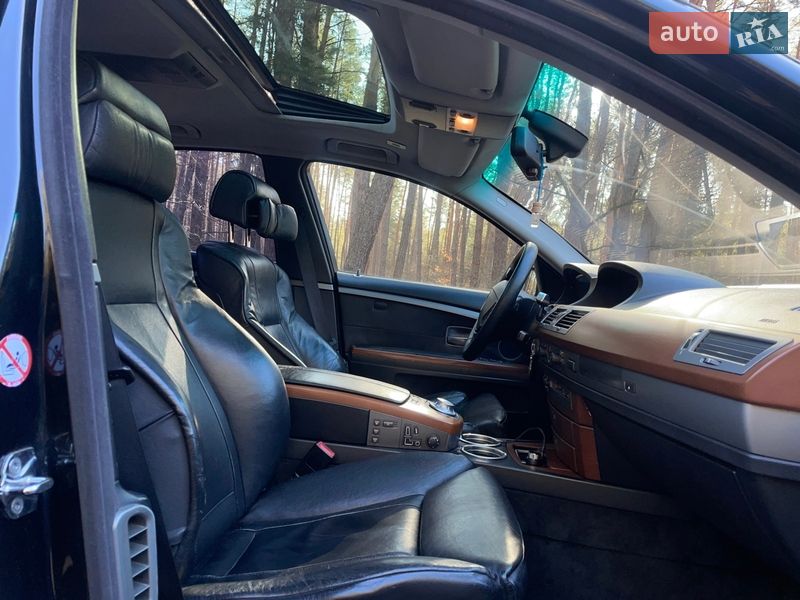 Седан BMW 7 Series 2004 в Вышгороде