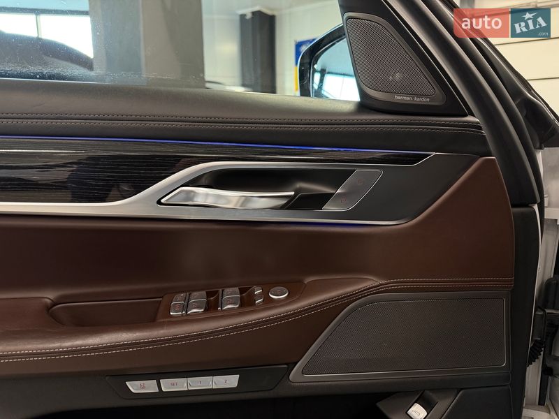 Седан BMW 7 Series 2016 в Тернополе