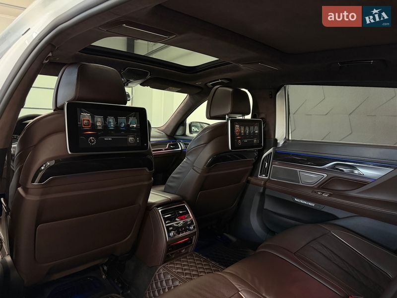 Седан BMW 7 Series 2016 в Тернополе