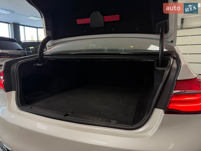 Седан BMW 7 Series 2016 в Тернополе
