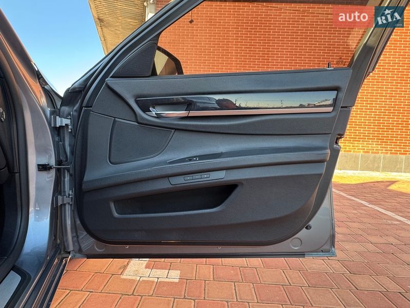 Седан BMW 7 Series 2009 в Одессе