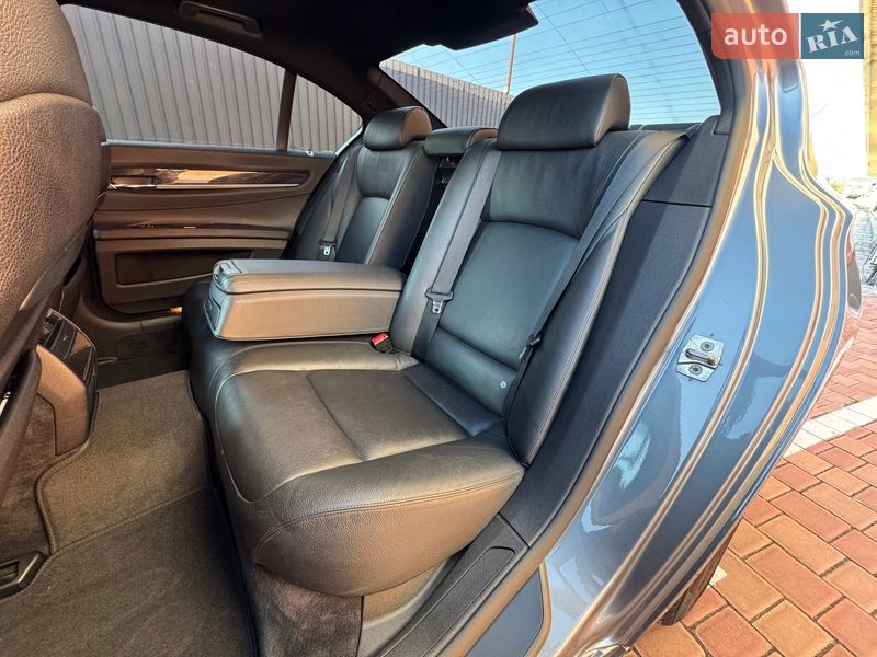 Седан BMW 7 Series 2009 в Одессе