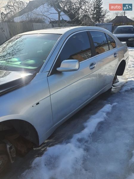 Седан BMW 7 Series 2004 в Квітневому