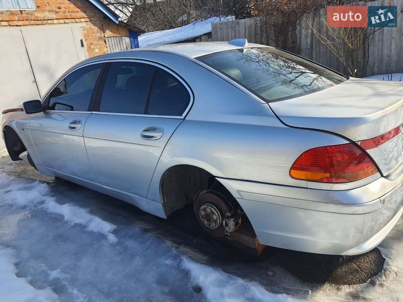 Седан BMW 7 Series 2004 в Квітневому